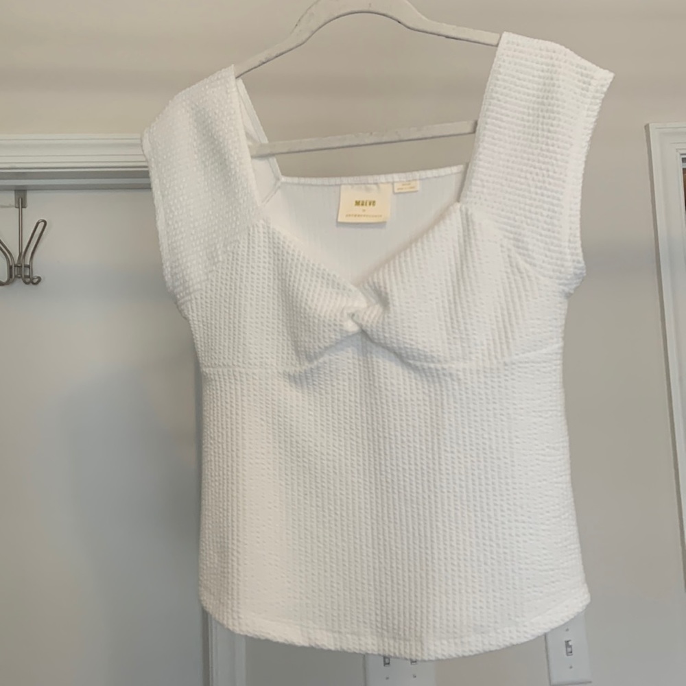 Anthropologie white top. Size M.